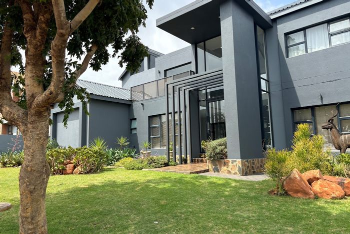 For Sale: 6-Bedroom House in The Hills Game Reserve Estate with cinema and amenities.