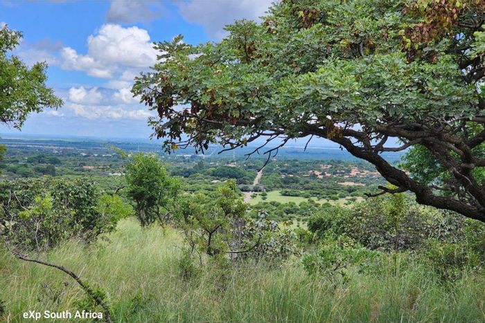 Vacant land for sale in Intaba-Indle Wilderness Estate with game reserve access.
