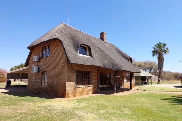 171-Hectare Farm in Koedoeskop For Sale: Luxury Lodging, Wildlife, Solar Power.