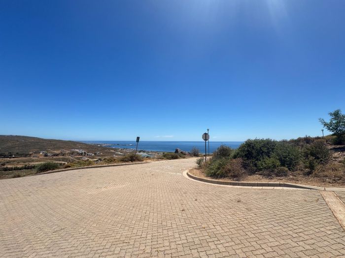 For Sale: 316 sqm Vacant Land in St Helena Views with ocean views and amenities.