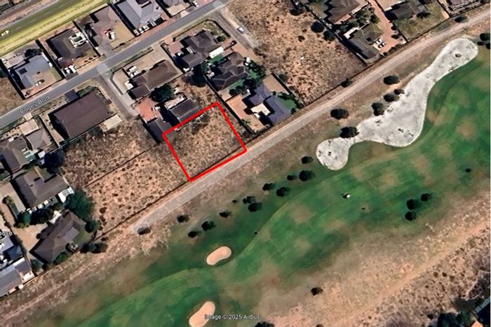 Vacant Land Residential For Sale in Country Club, 839m² with golf course views.