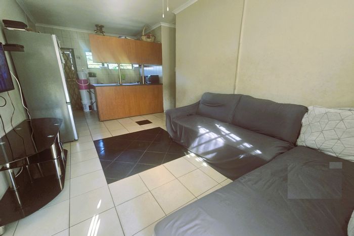 3-Bedroom House in Birdswood with Large Garden and Garage, For Sale.