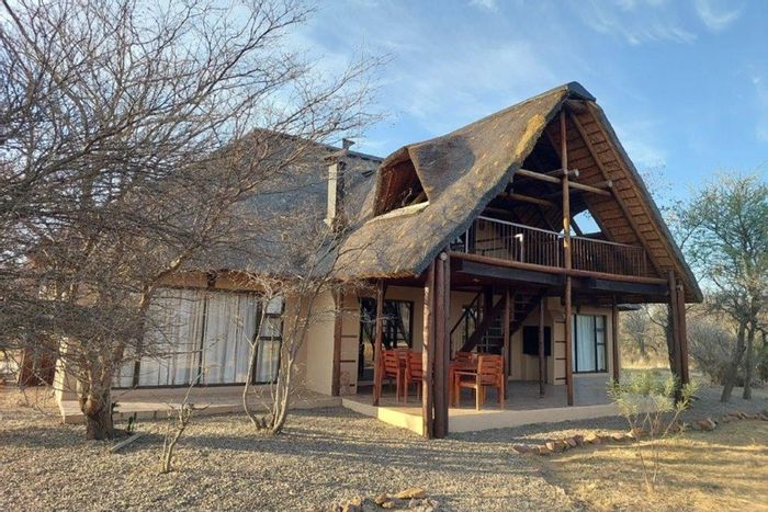 For Sale: House in Ditholo Wildlife Estate with dual living, game drive access.