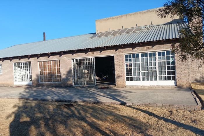 For Sale: Spacious 4-bedroom house in Oranjeville Central with expansive 38,901 m² lot.