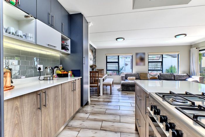 For Sale: 3-Bedroom Apartment in Carlswald with Parking and Community Amenities.