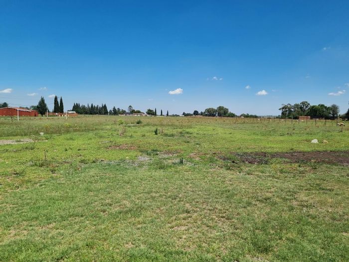 Vlakfontein For Sale: Vacant Residential Land, 257,621 m², near highways and schools.