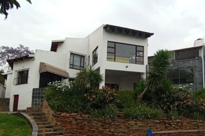 Northcliff House For Sale: 4 beds, 6 baths, garden, garage, library space.