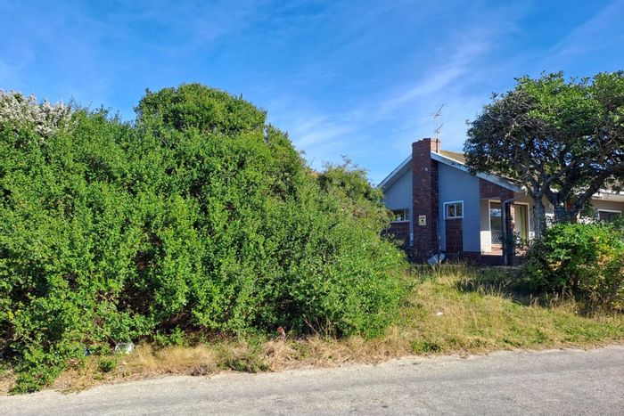 Vacant Land Residential For Sale in Aston Bay, 567m2 near beaches and amenities.