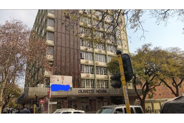 Office spaces for rent in Pretoria Central, 24hr security, parking, kitchen access.