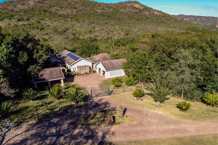 For Sale: Spacious 3-bedroom farm in White River AH with pool and scenic views.