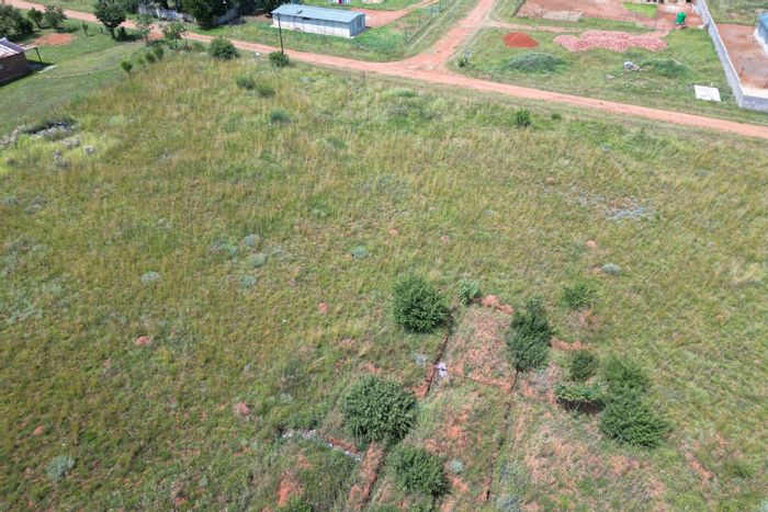 Vacant Land Residential For Sale in Henley On Klip, 2498m² with utilities available.