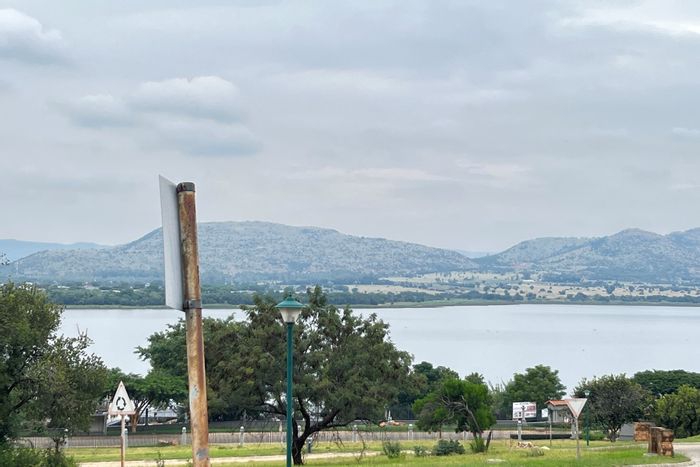 Vacant Land Residential For Sale in Kosmos: 727 sqm, security, boat harbor access.