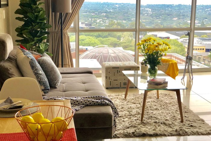 For Sale: Apartment in Sandown with 24-hour security, balcony, and backup utilities.