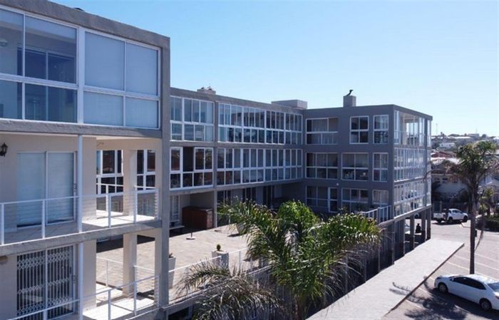 For Sale: 3-Bedroom Apartment in Jeffreys Bay Central with Balcony and Secure Parking.