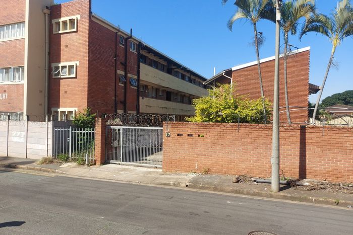 Glenwood Apartment For Sale: 1.5 bedrooms, low levies, prime location, investment potential.