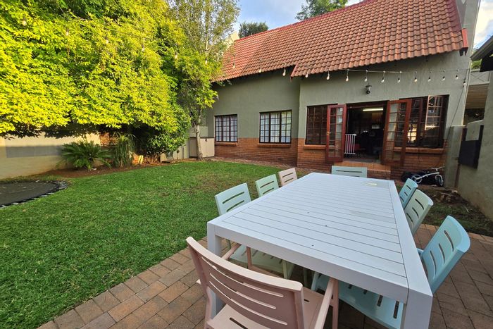 Townhouse for Sale in Equestria: 3 Bedrooms, Entertainment Area, Low-Maintenance Outdoor Space.
