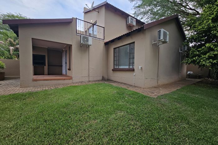 For Sale: 3-Bedroom Townhouse in Cashan with garden, garage, and security features.