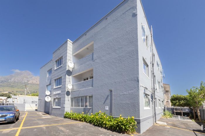 Mowbray Commercial For Sale: 15 rental units, GR4 zoning, near UCT transport.