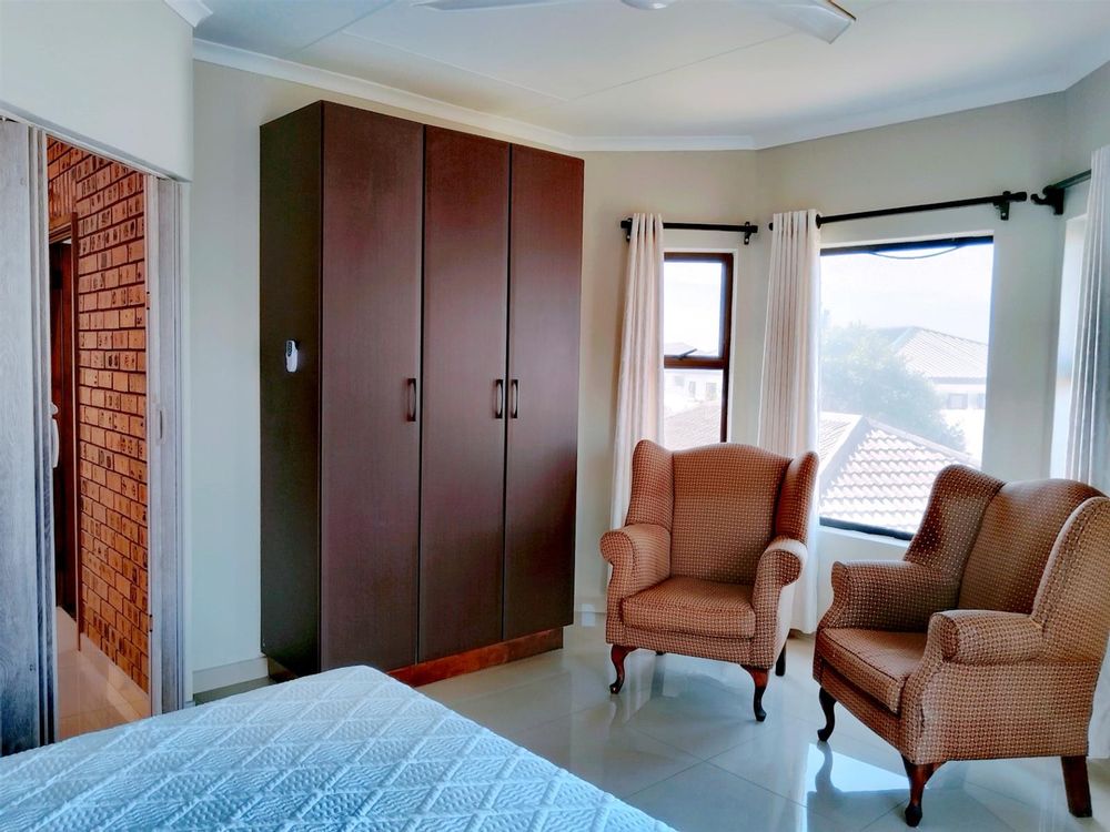 Bedroom 4 upper level back with shared balcony