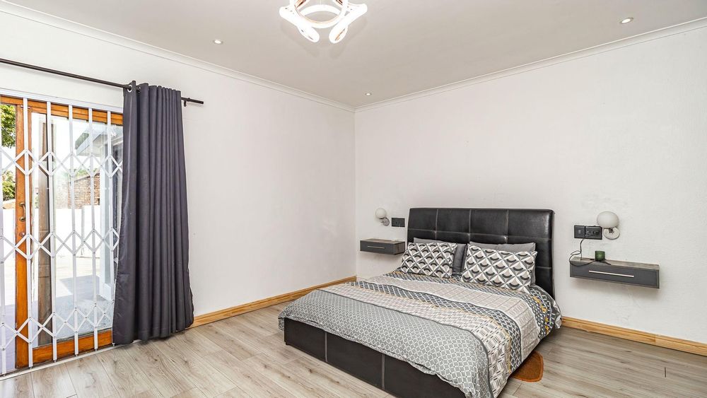 Main Bedroom with ensuite