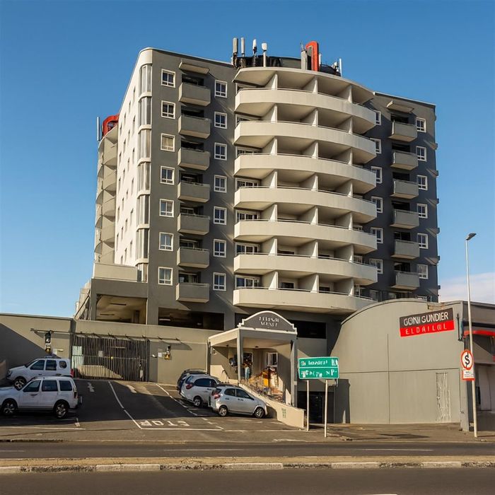 For Sale: 2-Bedroom Apartment in Salt River with Secure Parking and City Views.