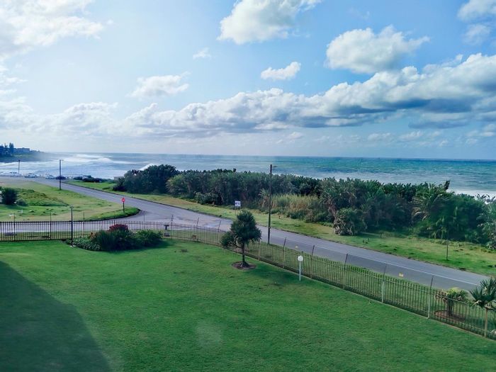 For Sale: Uvongo Beach Apartment with sea views, braai area, and easy access.