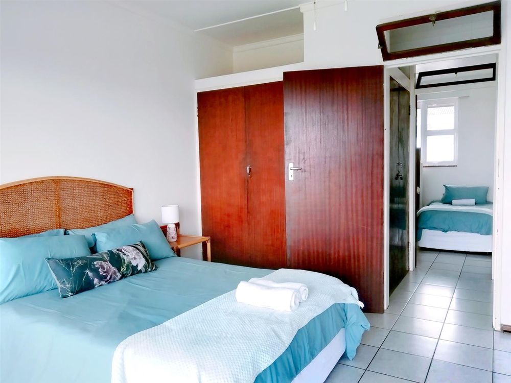 Main bedroom with sea view