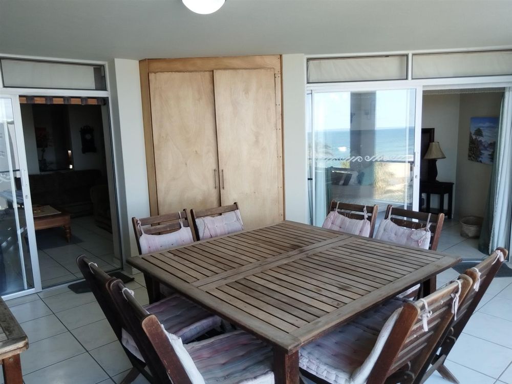 Balcony with combined entrance