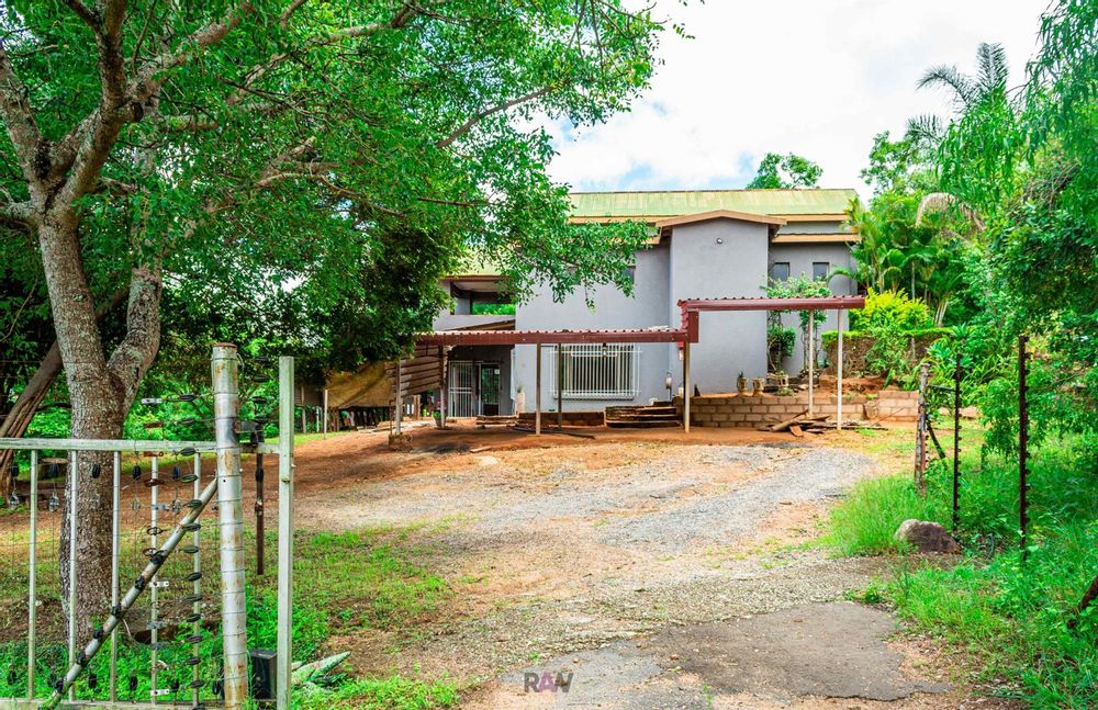 Second gate entrance