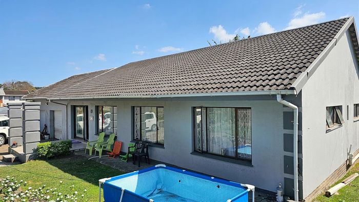 Margate Central House For Sale: Spacious 3-bed, open plan, bonus land included.