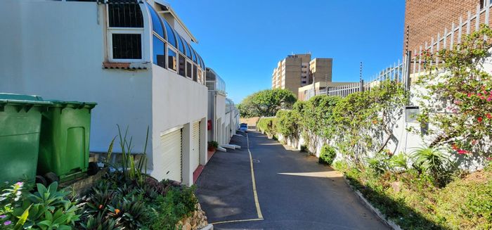 For Sale: House in Umhlanga Central with pool, garage, and beach access.