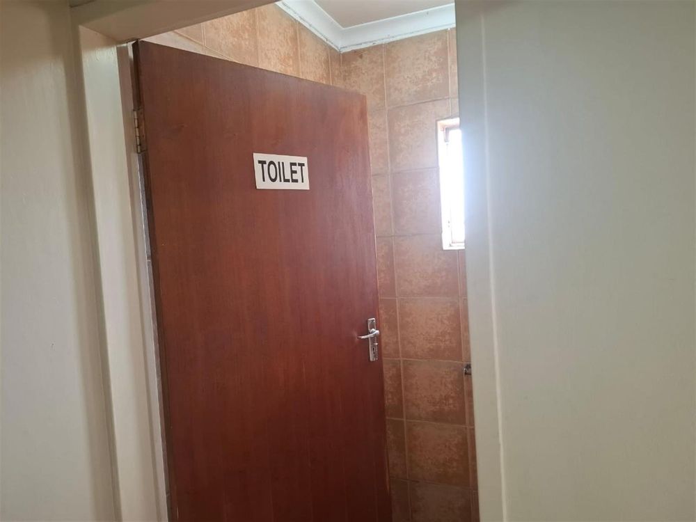 toilet