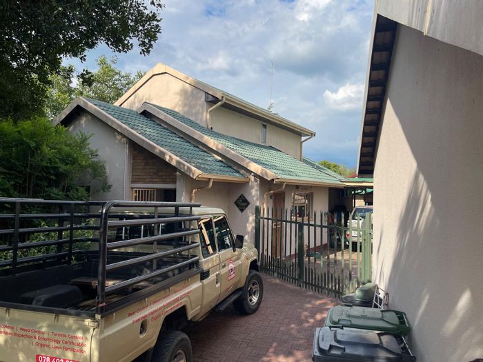 For Sale: Spacious 4-bedroom house in Secunda Central with lapa and ample parking.