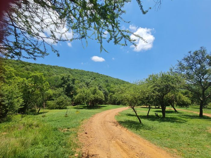 Vacant Land Residential for Sale in Kranspoort: Secure community, near Loskop Dam.