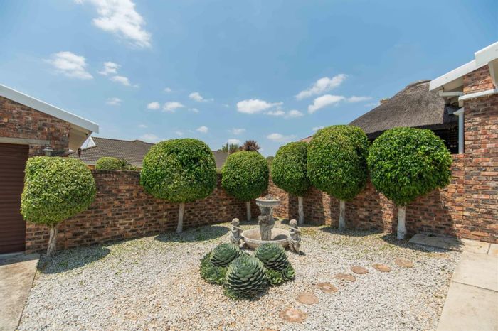 House For Sale in Strelitzia Park: 3 beds, braai room, secure yard, fiber internet.