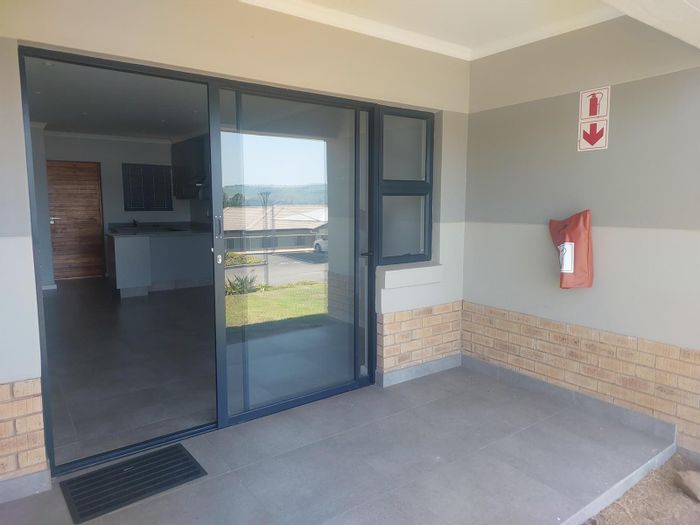 2-Bedroom Apartment To Rent in Hayfields with garden, courts, and secure complex.