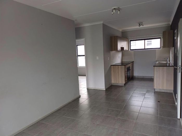 2-Bedroom Apartment To Rent in Umbogintwini with pool and secure parking.