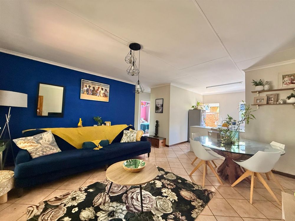 Open plan Lounge/Dining Room