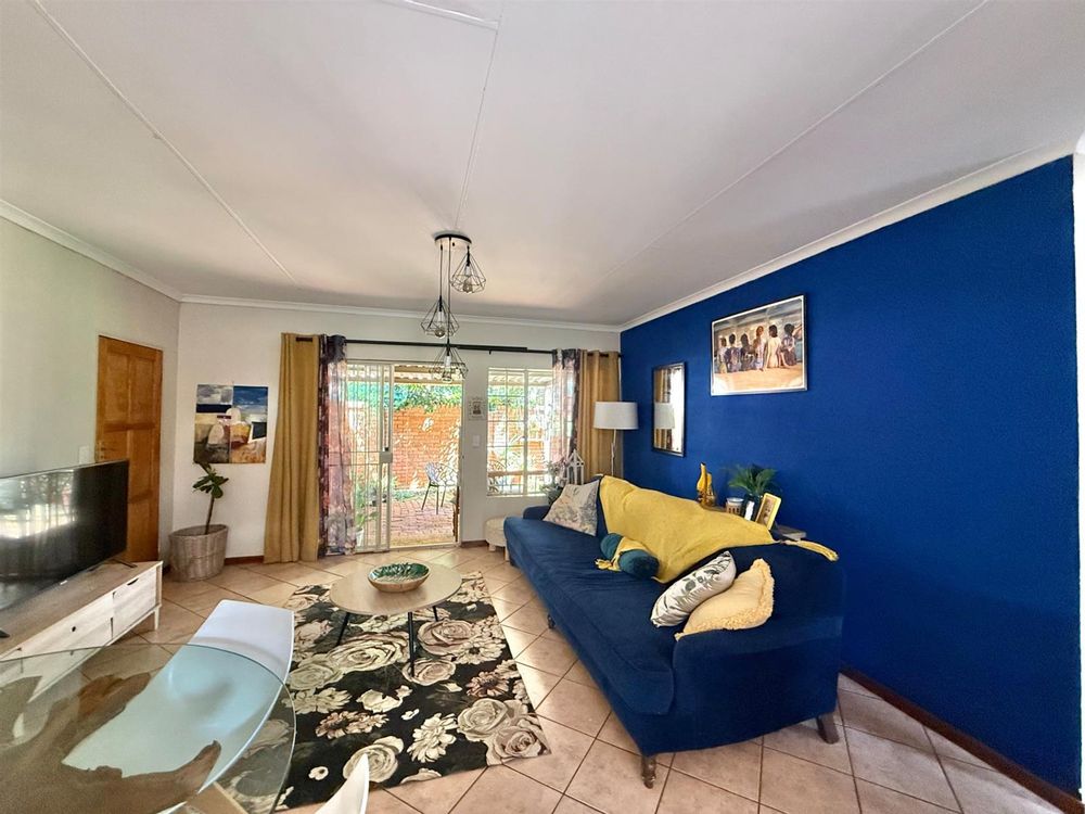 Open plan Lounge/Dining Room