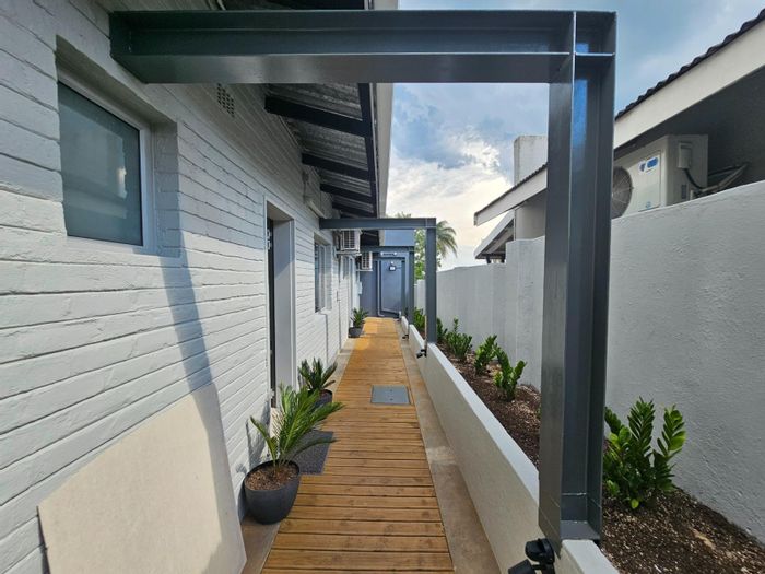 Office To Rent in White River Central with Wi-Fi, bathroom, and boardroom access.