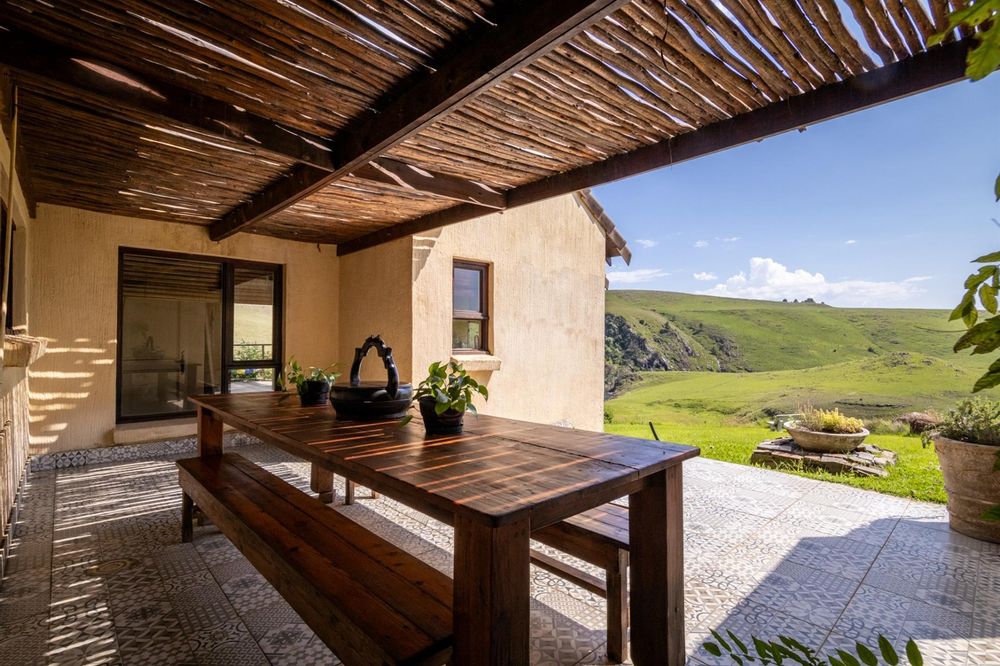 Alfresco dining east side