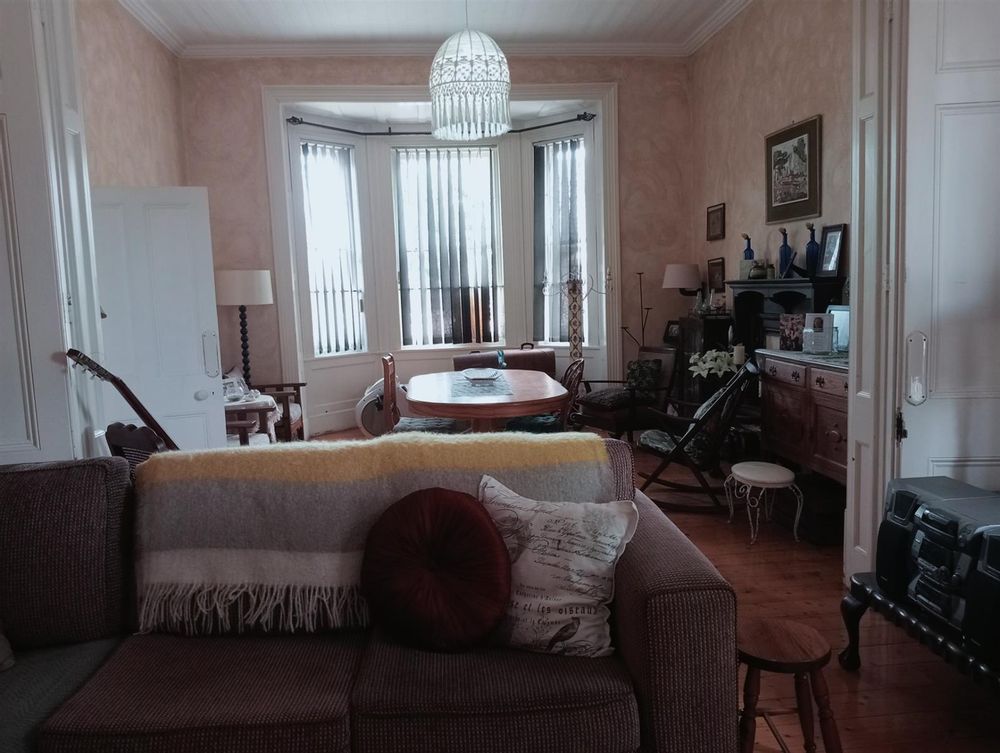 Open plan Lounge/dining