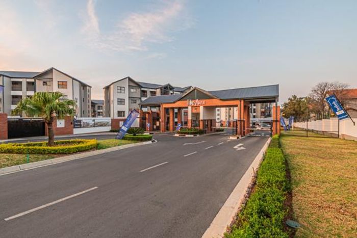 2 Bed, 2 Bath Apartment To Rent in Northgate with pool, gym, and security.