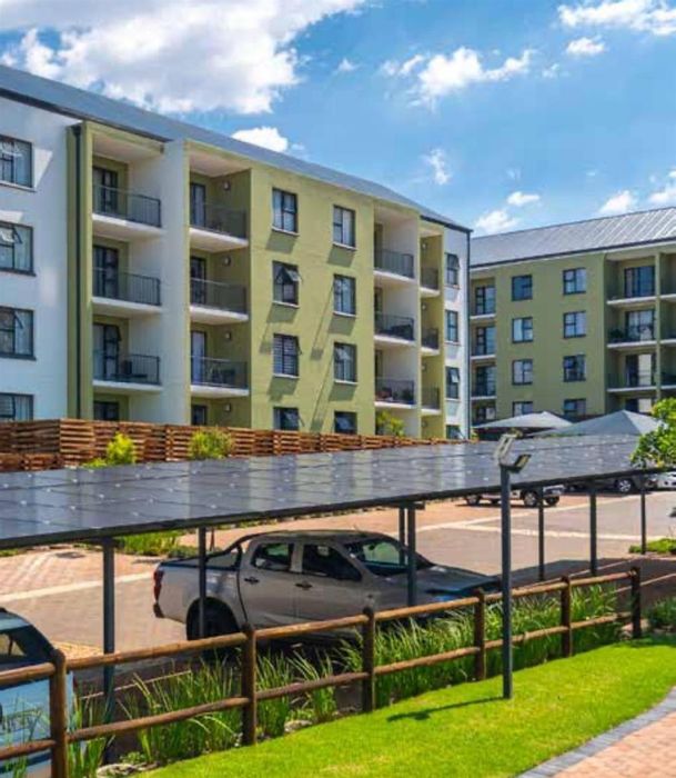 1-Bedroom Apartment For Sale in Linbro Park with gym, pool, and restaurant access.