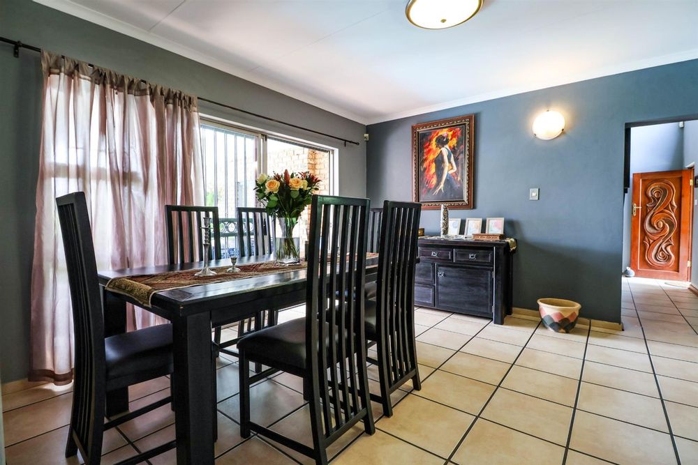 Dining room - open plan
