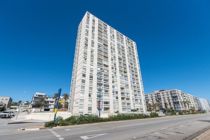 For Sale: Humewood Apartment with 2 Bedrooms, Secure Parking, and Beach Access.