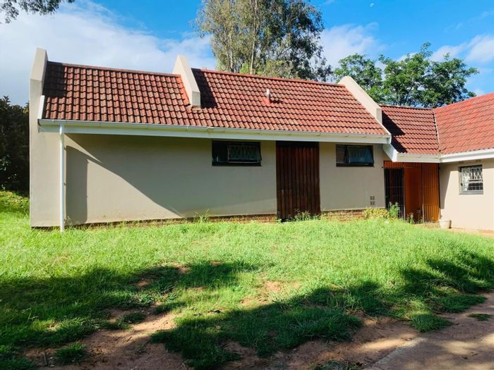 8-Bedroom House To Rent in Butterworth Central with secure yard and ample parking.