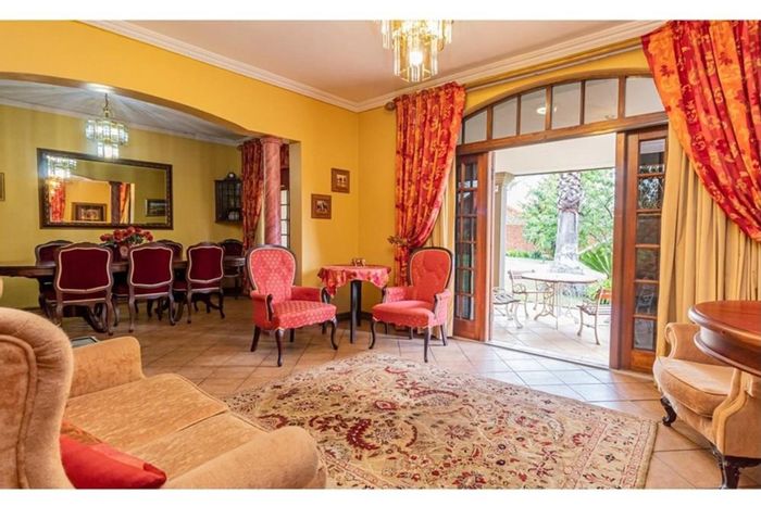 For Sale: House in Pretoria Gardens with multiple dwellings, solar power, and ample parking.