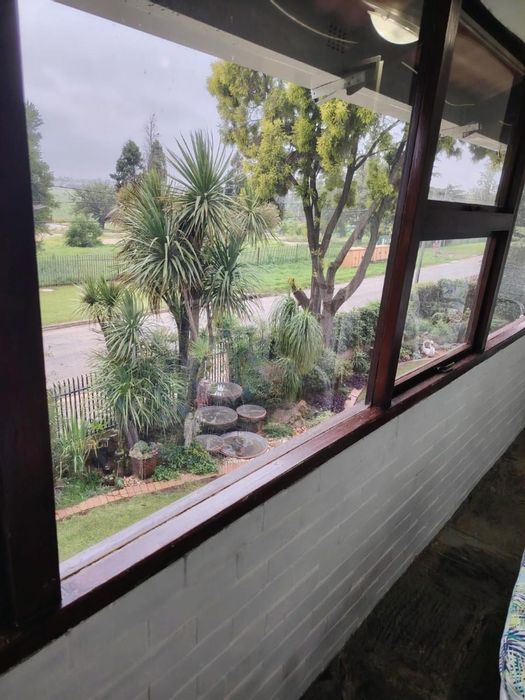 1-Bedroom Apartment To Rent in Brakpan Central with secure parking and amenities.