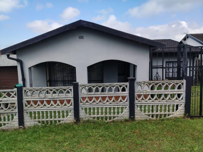 For Sale: 5-bedroom house in Northdale with outbuilding, close to amenities.